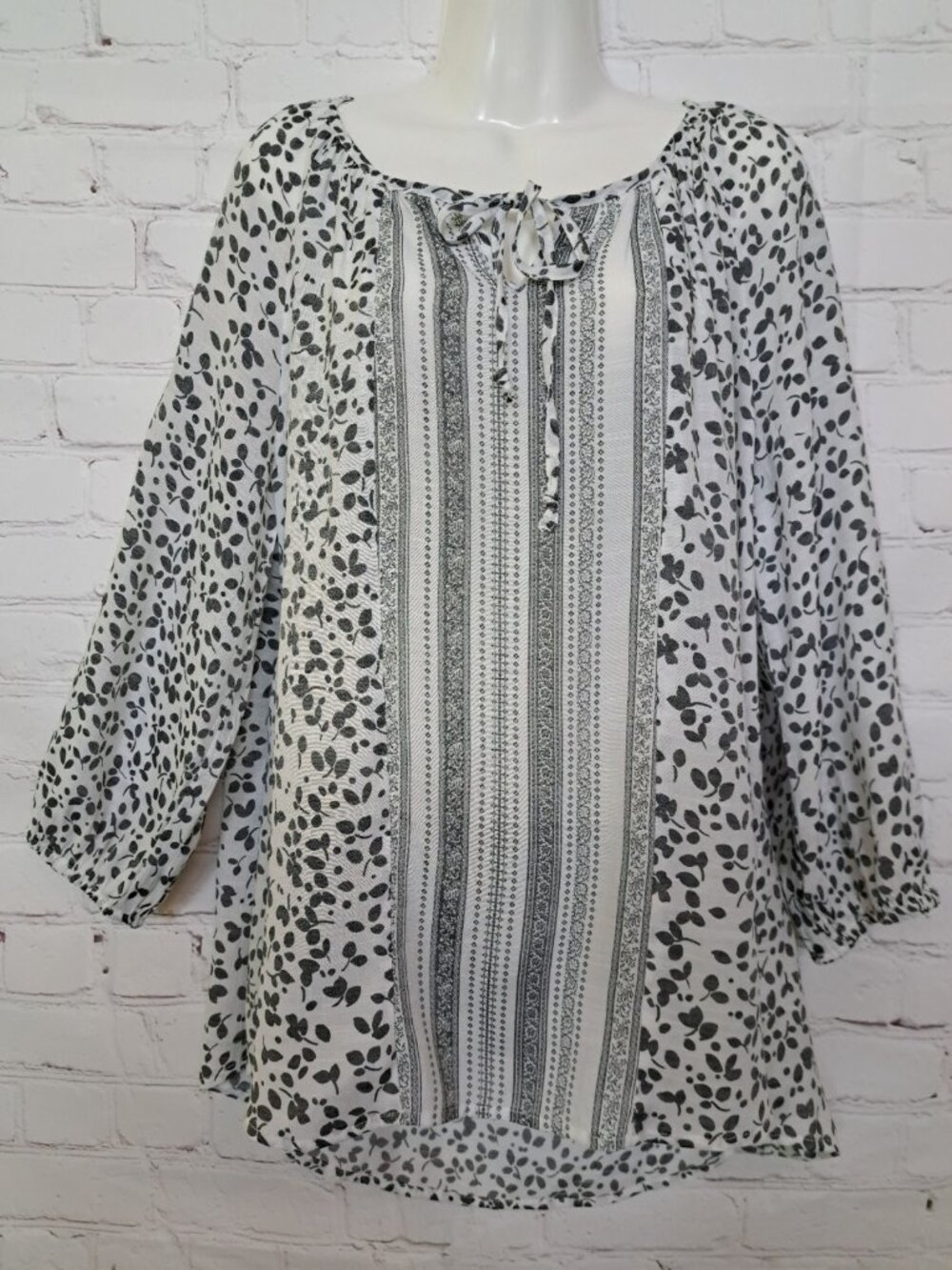 Como Vintage Bohemian Floral Print Top Size Medium